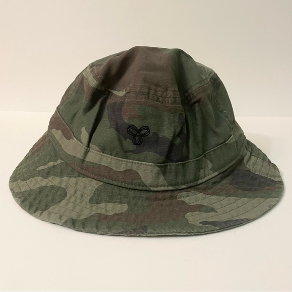 Aritzia TNA Bucket Hat Womens Small Medium Green Camo Print - Picture 7 of 16